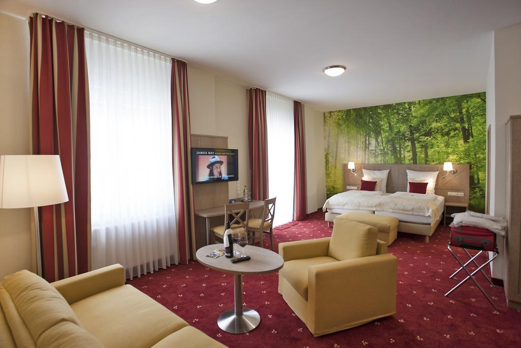 Zum Ochsen Hotel Hauenstein Eksteriør billede
